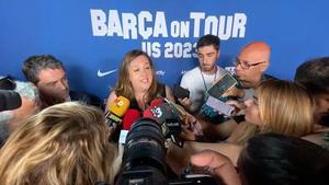 Maria Elena Fort atiende a los medios en la gira americana del Barça