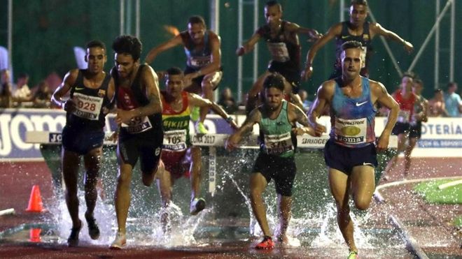 Sebastián Martos se dirige hacia su tercer título de campeón de España de 3000 obstáculos Sebastián Martos se dirige hacia su tercer título de campeón de España de 3000 obstáculos