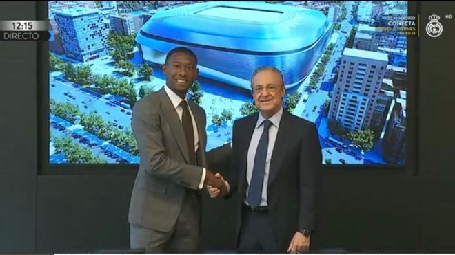 David Alaba fue presentado como jugador del Madrid David Alaba fue presentado como jugador del Madrid
