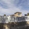 Pintada en la vivienda de la Canyada que compartía la acusada con su víctima.