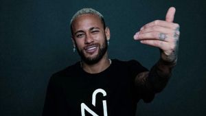 Neymar causa sensación con su travieso like a una concursante de La Isla de las Tentaciones Neymar causa sensación con su travieso like a una concursante de La Isla de las Tentaciones