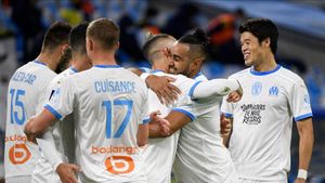 Payet celebra su gol con los compañeros Payet celebra su gol con los compañeros