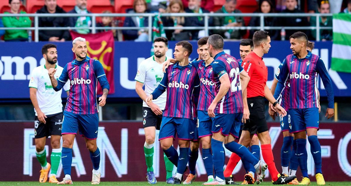 Resumen, goles y highlights del Eibar 2-1 Racing de Santander de la jornada 7 de LaLiga Smartbank