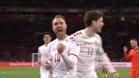 El mundo del fútbol sonríe: Eriksen marca con Dinamarca