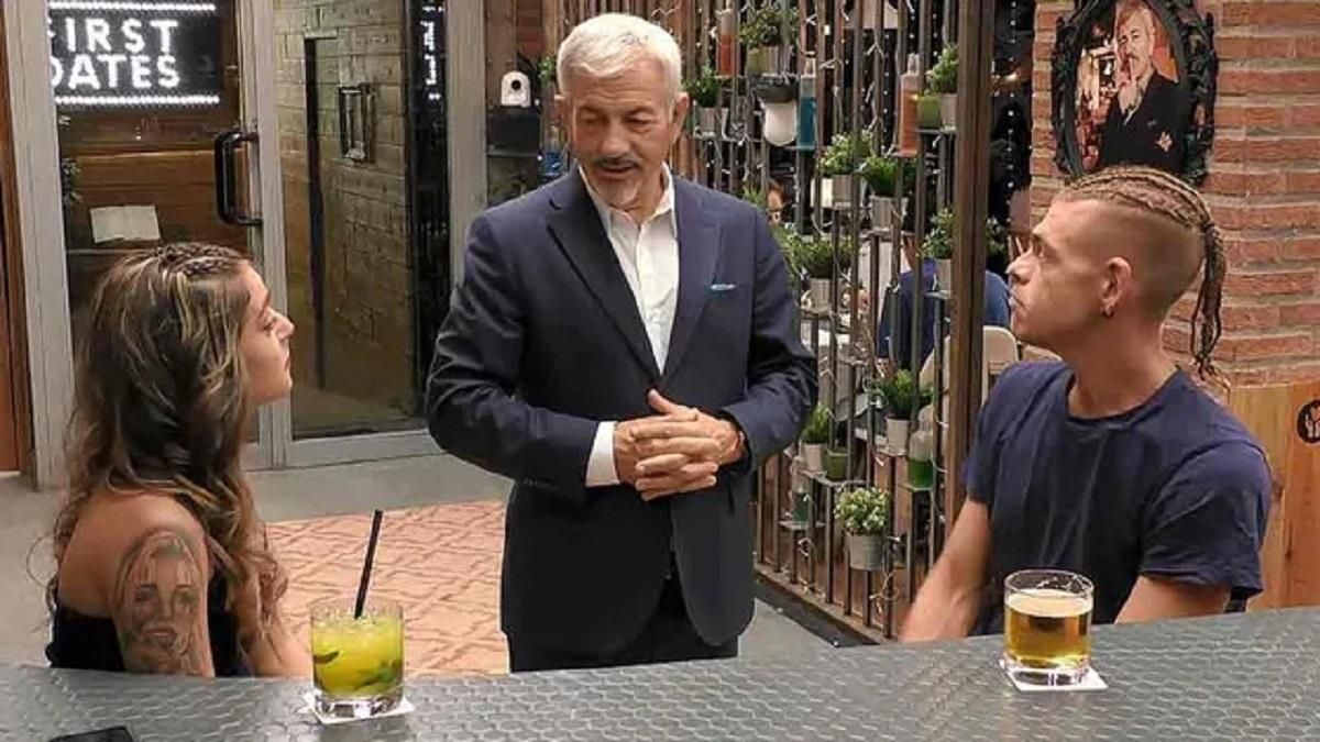Una soltera de First Dates confunde a Carlos Sobera: “¿Eres Karlos Arguiñano?” Una soltera de First Dates confunde a Carlos Sobera: “¿Eres Karlos Arguiñano?”