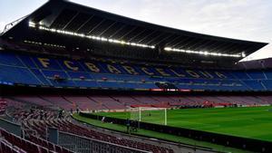 El Camp Nou, vacío, antes de un partido del Barça