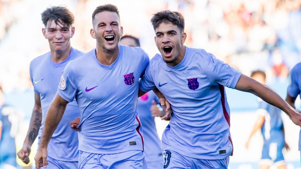 Rodado y Abde celebran uno de los goles del filial Rodado y Abde celebran uno de los goles del filial