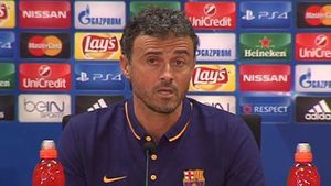 Luis Enrique se cansa de las preguntas sobre el incidente de Halloween Luis Enrique se cansa de las preguntas sobre el incidente de Halloween