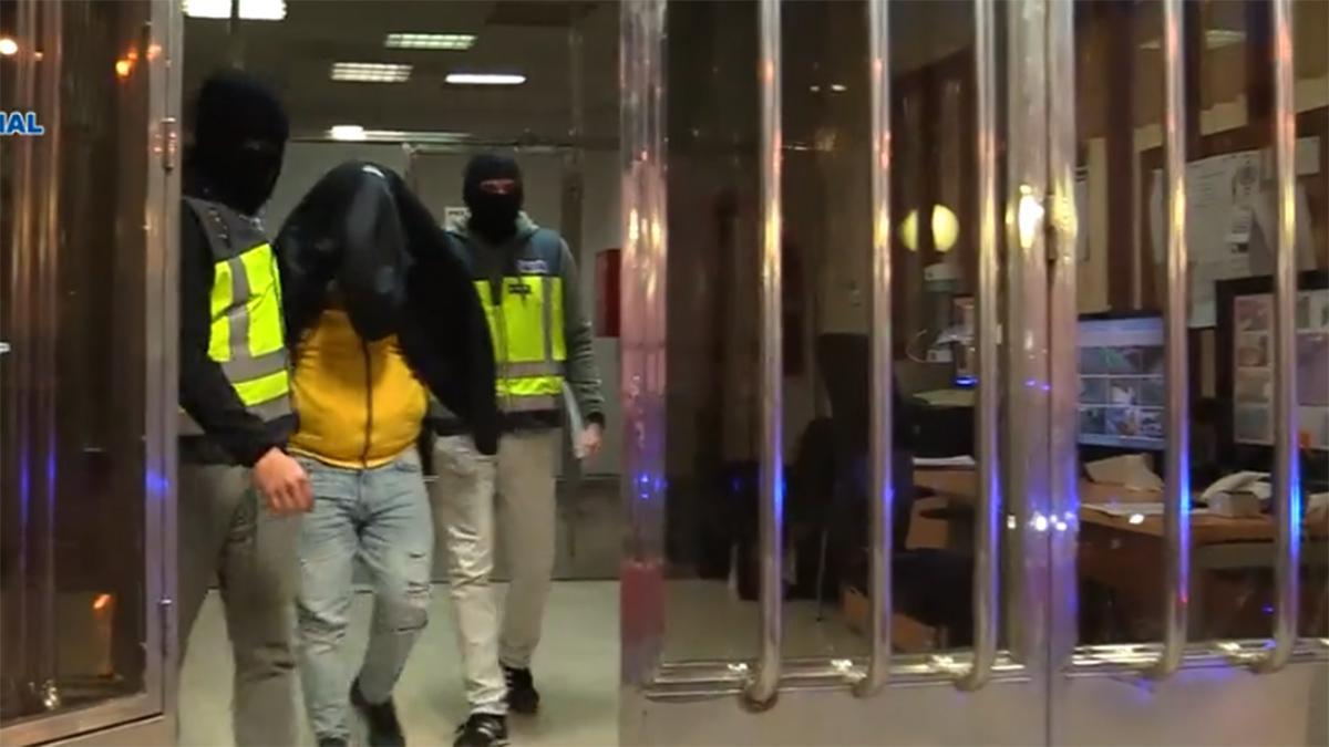 La Policía detiene en Sevilla a un hombre por el lanzamiento de la barra de PVC a Joan Jordán