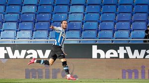 Raúl de Tomás anotó el tanto de la victoria ante el Sabadell Raúl de Tomás anotó el tanto de la victoria ante el Sabadell