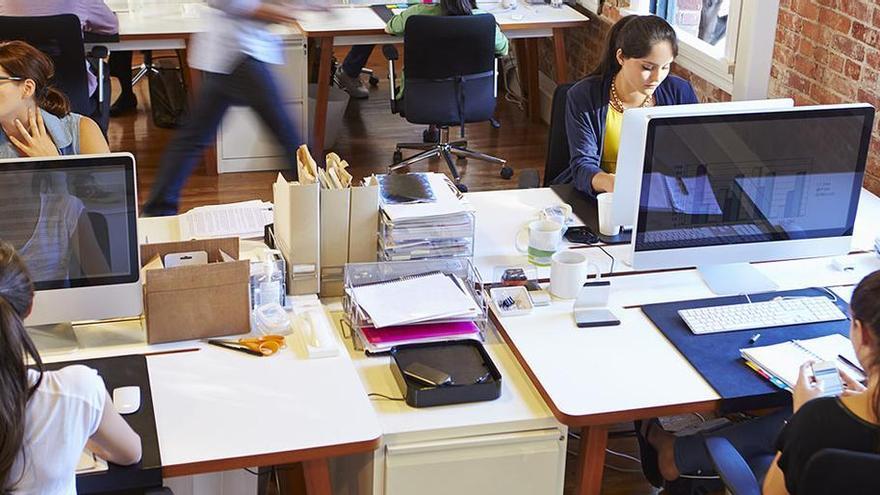 tasa de paro |  To reduce el desempleo femenino pero las mujeres aún son el 60% de las personas paradas