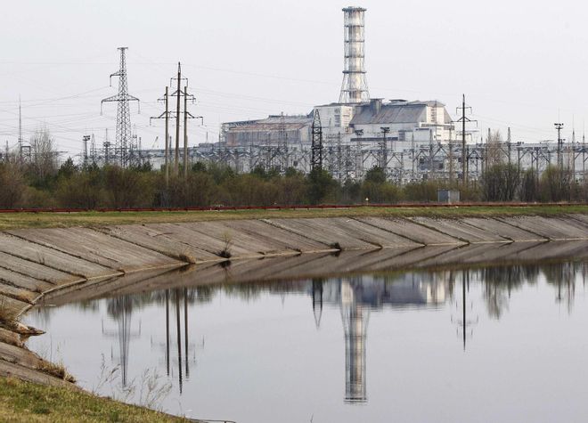 Rusia entra en la zona de exclusión de Chernóbil e intenta hacerse con su control