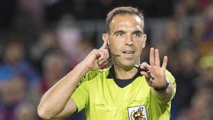 Cuadra Fernández será el encargado de dirigir el Osasuna- Barça Cuadra Fernández será el encargado de dirigir el Osasuna- Barça