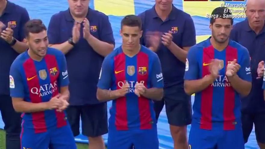 Cristian Tello se presentó con el FC Barcelona sin dorsal