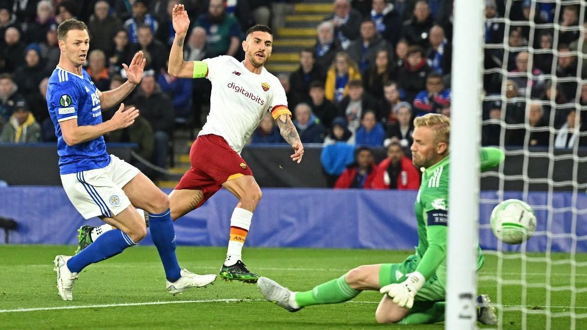 Lorenzo Pellegrini marcó el primer gol de la eliminatoria entre el Leicester y la Roma