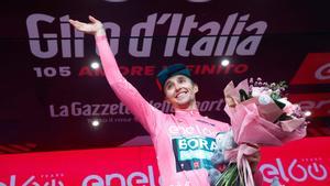 Hindley conquista el Giro 2022