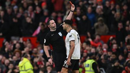 Mitrovic, expulsado por el árbitro en el United-Fulham