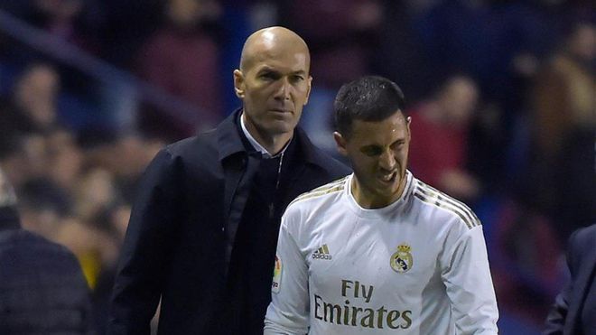 Zidane charló con Sergio Ramos y Eden Hazard en la vuelta a la Ciudad Real Madrid Zidane charló con Sergio Ramos y Eden Hazard en la vuelta a la Ciudad Real Madrid