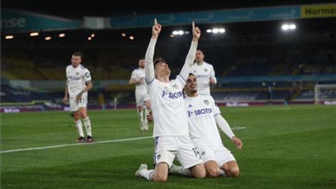 Llorente celebrando el gol del empate Llorente celebrando el gol del empate