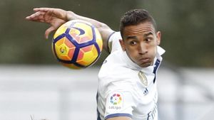 Danilo puede cambiar la camiseta del Real Madrid por la de la Juventus la próxima temporada Danilo puede cambiar la camiseta del Real Madrid por la de la Juventus la próxima temporada