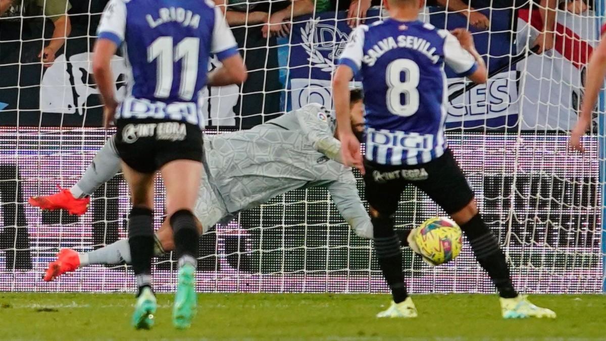 Resumen, goles y highlights del Alavés 1 - 1 Granada de la jornada 39 de LaLiga Smartbank