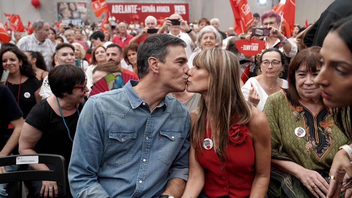 El PSOE cruza los dedos y se encomienda a la «remontada»