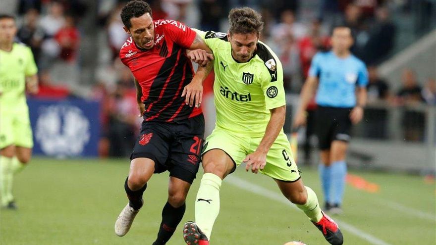Copa Sudamericana 2021: Bragantino, Athlético Paranaense, Libertad y Peñarol, a semifinales