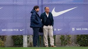 Mateu Alemany y Rafa Yuste durante el entrenamiento del Barça