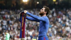 2-3 (23-04-2017) Leo Messi dejó esta imagen para la historia de los clásicos tras anotar el 2-3 en el añadido