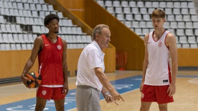 Aíto: «Si Marc Gasol entrena bien, contaré con él»