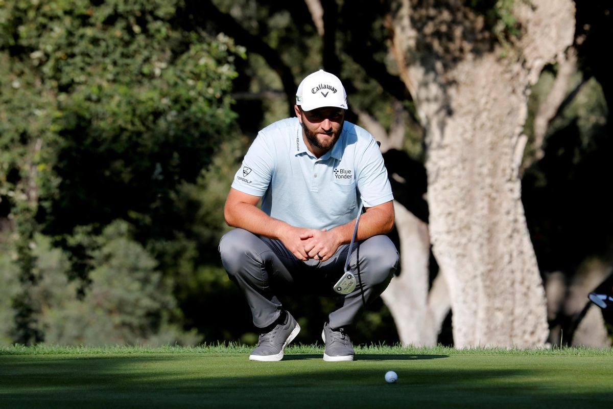 Jon Rahm vivió una primera jornada para olvidar en Valderrama Jon Rahm vivió una primera jornada para olvidar en Valderrama