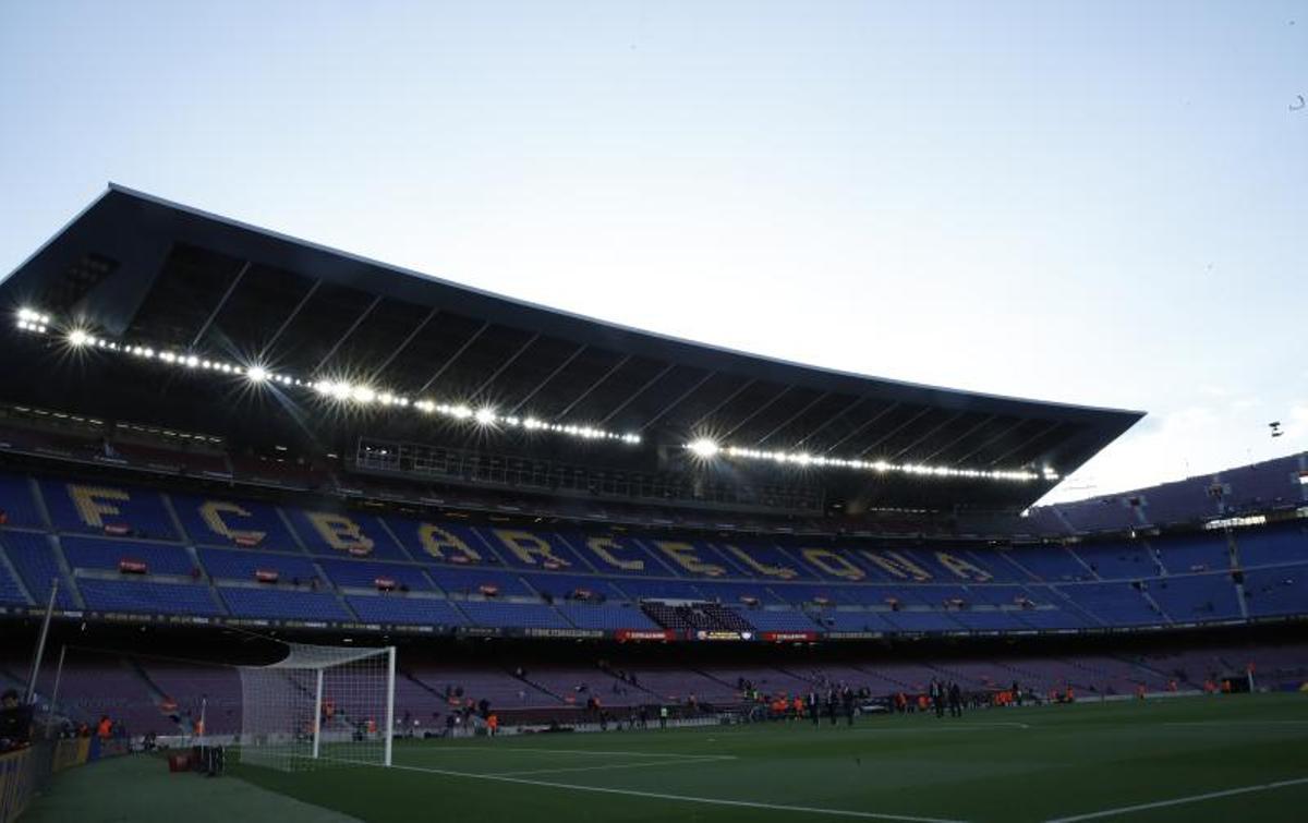 Caras largas en el Barça y sonrisas en el Rayo: Las imágenes de la dura derrota en el Camp Nou
