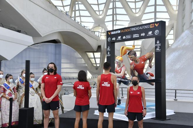 Maratón Valencia y New Balance presentan la camiseta oficial de la prueba Maratón Valencia y New Balance presentan la camiseta oficial de la prueba