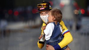 Roglic, ganador de la Vuelta 2019, anunció que seguirá luchando por el Tour de Francia. Roglic, ganador de la Vuelta 2019, anunció que seguirá luchando por el Tour de Francia.