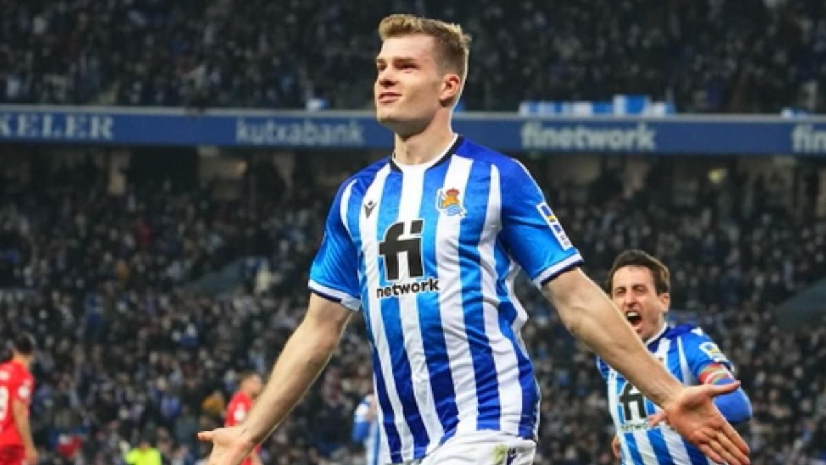 El noruego Sørloth celebra el 2-0 de los donostiarras El noruego Sørloth celebra el 2-0 de los donostiarras
