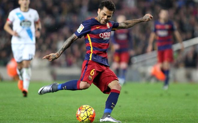 Alves se va del Barça Alves se va del Barça