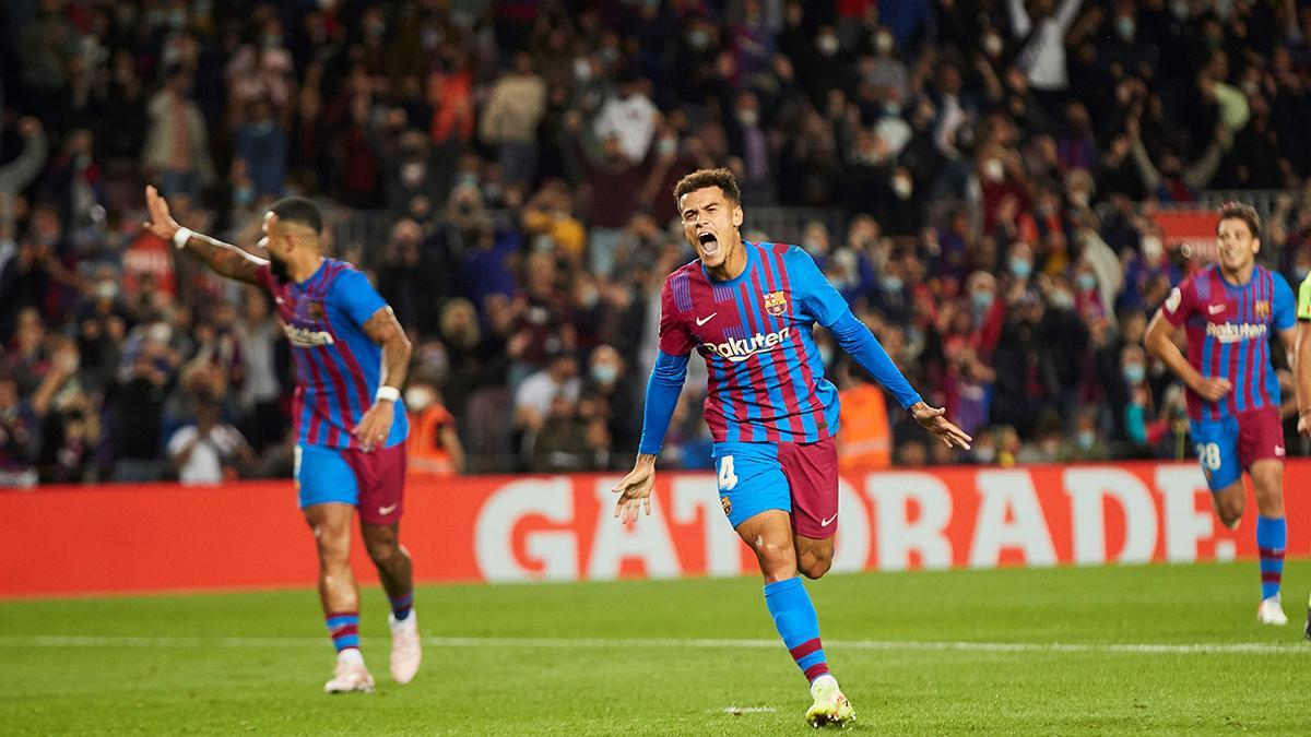 Coutinho celebrando un gol con el FC Barcelona ante el Valencia