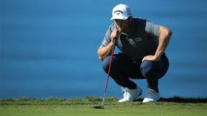 Rahm se situó a solo dos golpes del liderato en el Farmers Insurance Rahm se situó a solo dos golpes del liderato en el Farmers Insurance