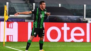 Uzuni celebró su gol en el Juventus-Ferencvaros a lo Cristiano Ronaldo Uzuni celebró su gol en el Juventus-Ferencvaros a lo Cristiano Ronaldo