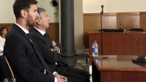Leo y Jorge Messi, durante su comparecencia en la Audiencia de Barcelona