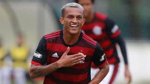 Wesley, el lateral derecho del Flamengo que el Barça quiere