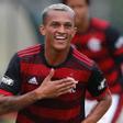 Wesley, el lateral derecho del Flamengo que el Barça quiere
