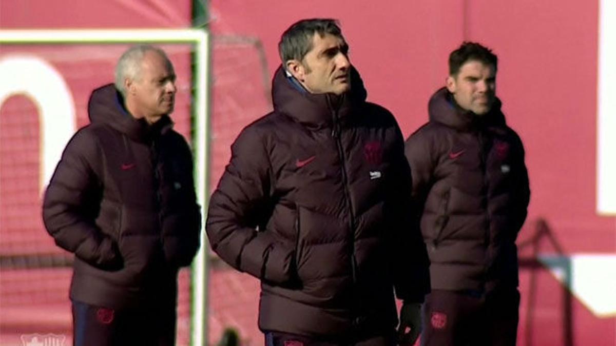 Valverde dirigió el entreno del Barça con su futuro pendiente de un hilo