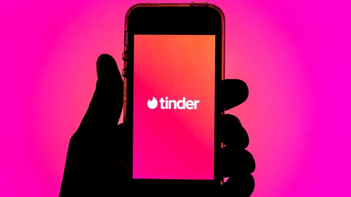 Bellingham revolution el mundo del amor tras unirse al Tinder de las celebridades