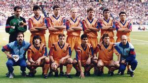 El once inicial que presentó Johan Cruyff en la final de Wembley 1992