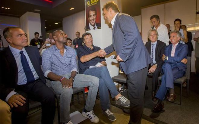 Rafael Yuste, Éric ABidal, José Ramón Alexanko y Joan Laporta Rafael Yuste, Éric ABidal, José Ramón Alexanko y Joan Laporta