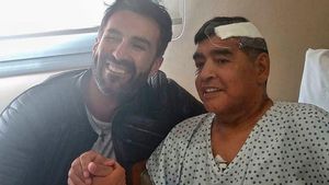Se filtran los Whatsapp de los hijos de Maradona sobre el estado de salud de su padre Se filtran los Whatsapp de los hijos de Maradona sobre el estado de salud de su padre