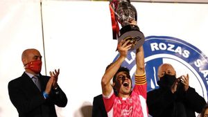 Aimar levantó la copa para el Llagostera Aimar levantó la copa para el Llagostera