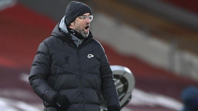 Klopp, dirigiendo un partido del Liverpool Klopp, dirigiendo un partido del Liverpool