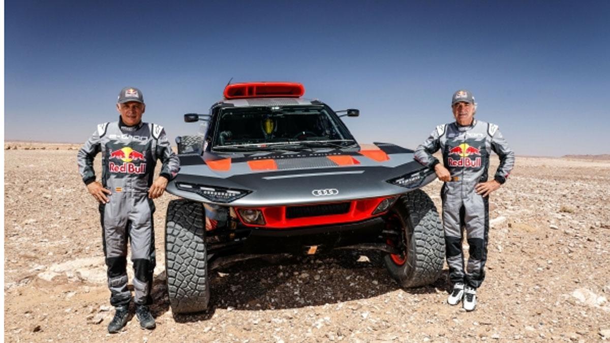 Lucas Cruz y Carlos Sainz probaron la versión mejorada de Audi para el Dakar